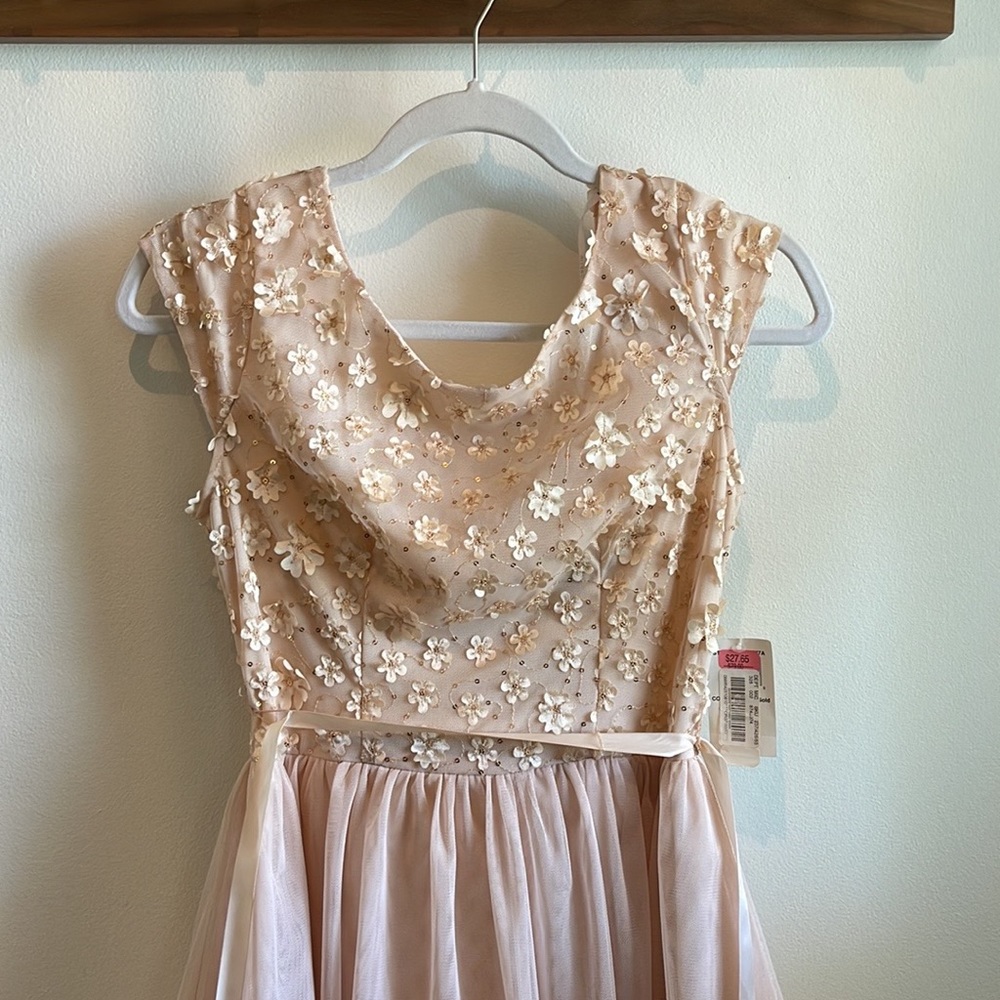 Girls dress